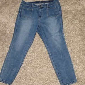 Women's Straight Leg Jeans in Denim Blue